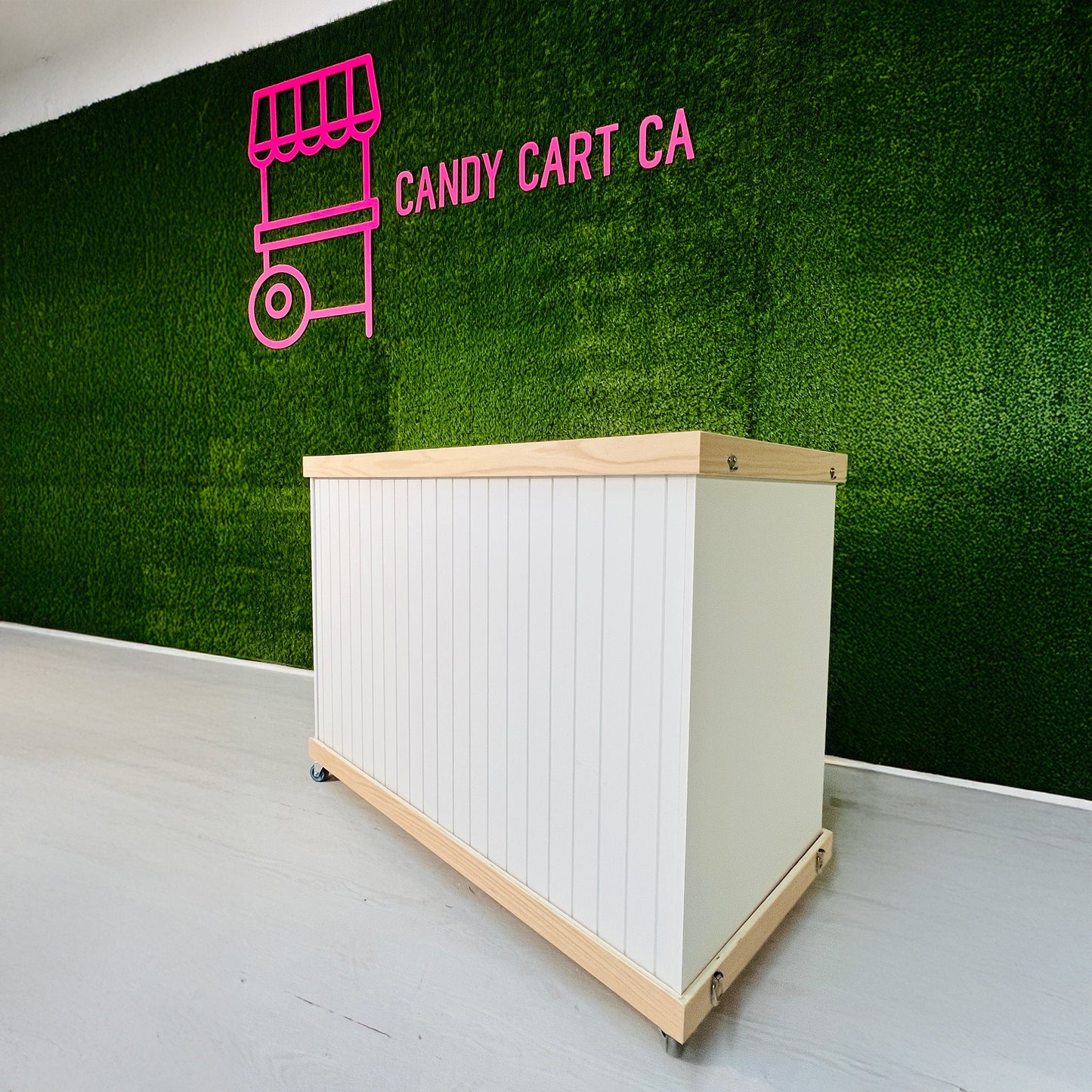 White Mobile Bar - Snack & Beverage Station