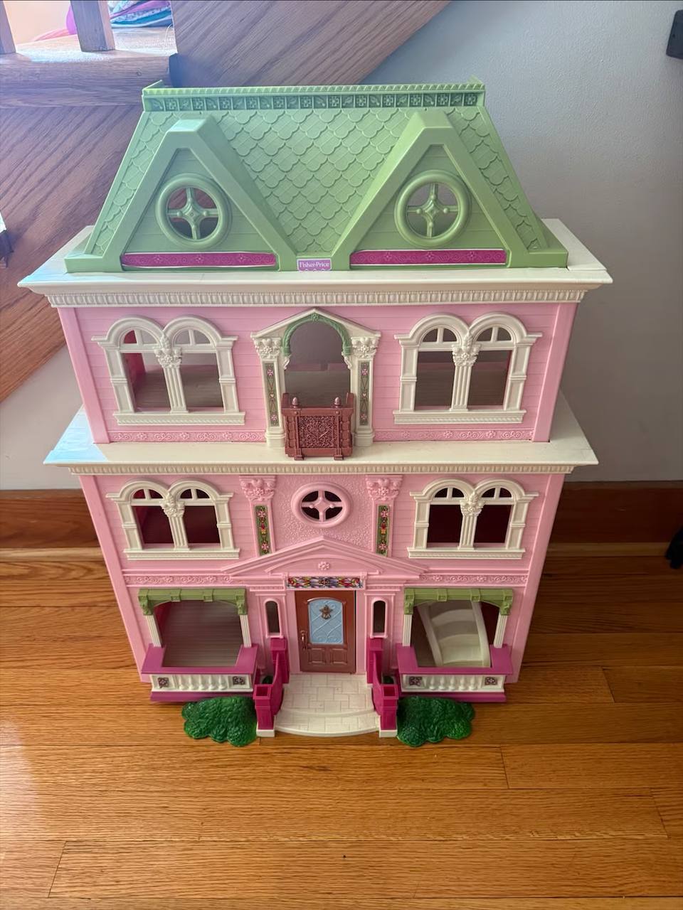 Fisher-Price Loving Family Dollhouse with Furniture, Accessories & Figures – Complete Set