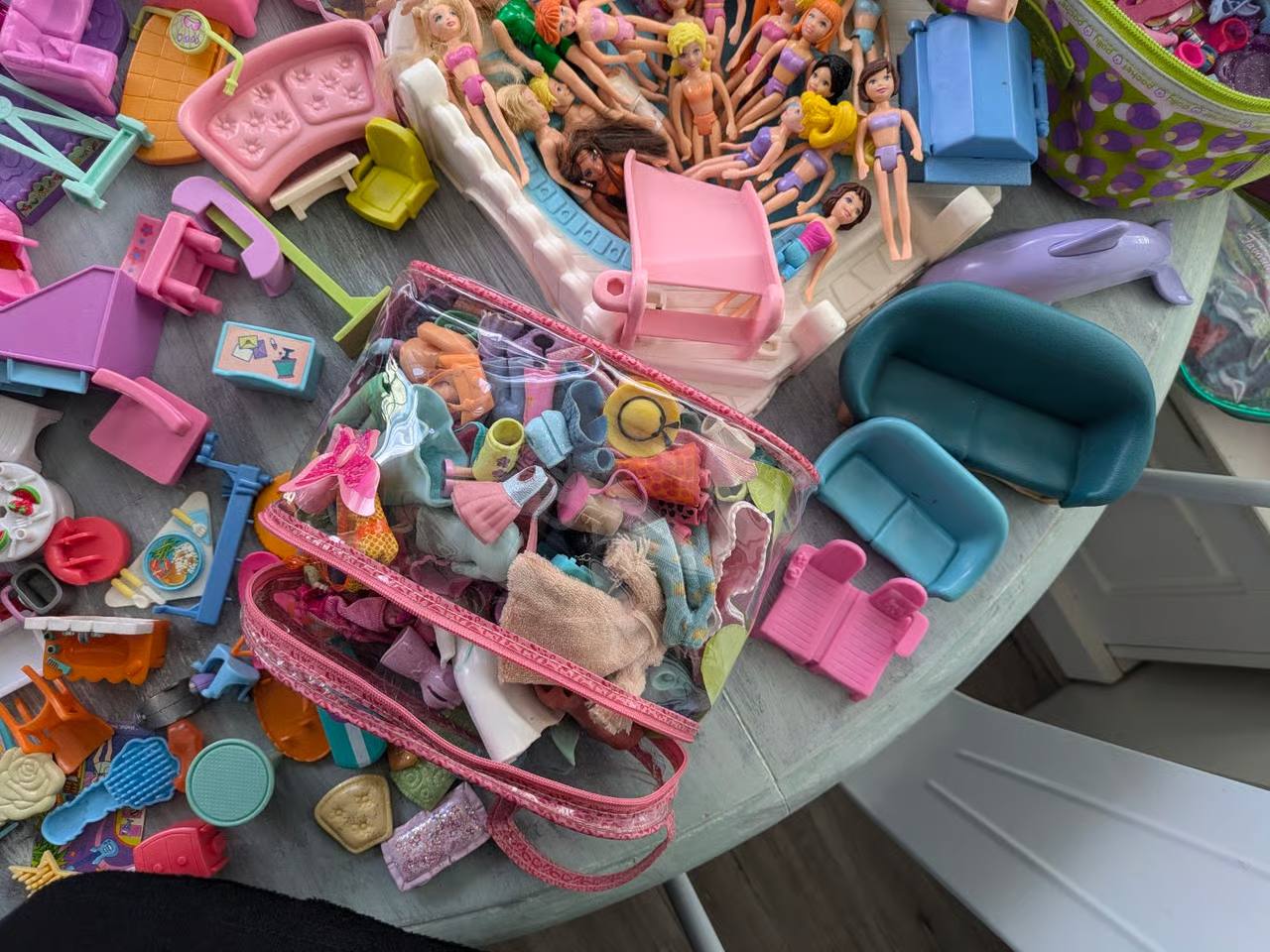 Huge Polly Pocket Lot – Vintage Mini Dolls and Accessories Playset Bundle