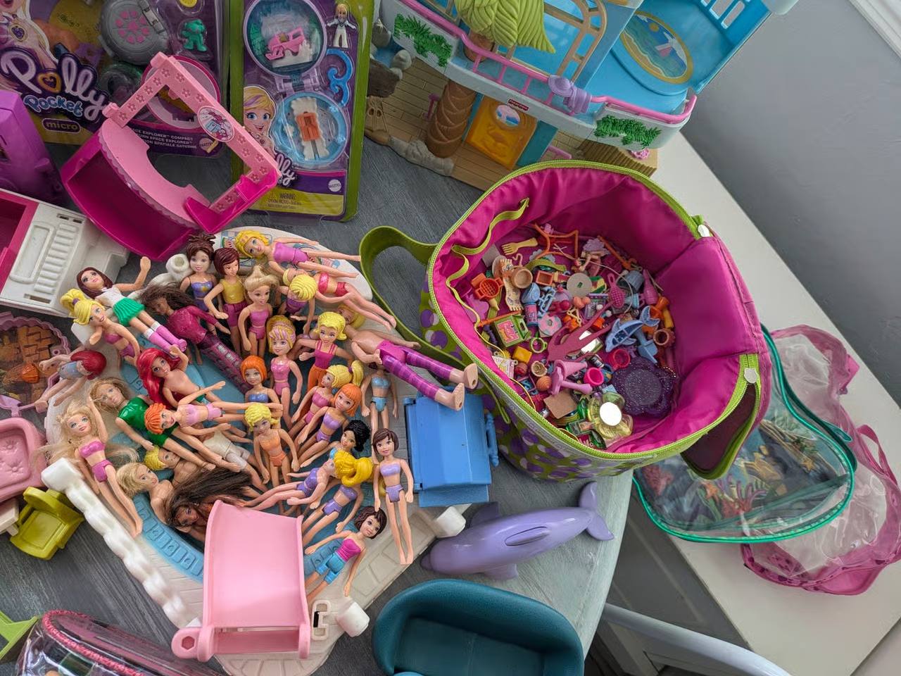 Huge Polly Pocket Lot – Vintage Mini Dolls and Accessories Playset Bundle